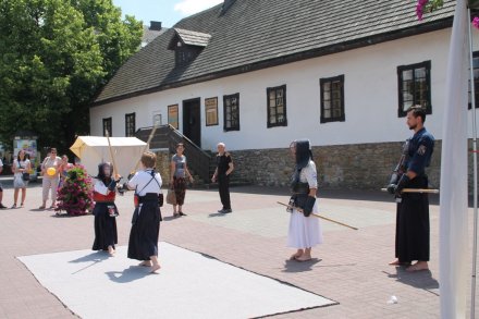 Sekcja KENDO z pokazem podczas "Święta Sąsiada"